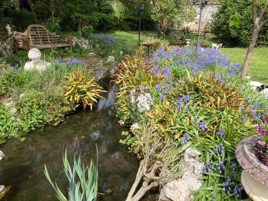 La Gueriniere Bella Romantica Châteauneuf-sur-Charente Exterior foto